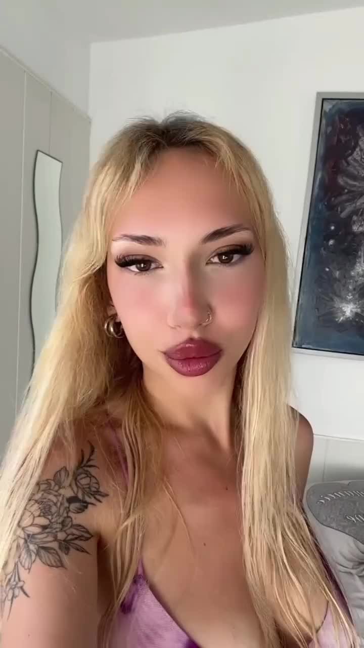 Sophiesweetxo (Instagram) - Porn Videos & Photos - EroMe