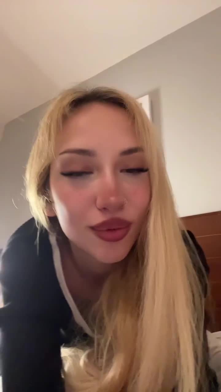 Sophiesweetxo (Instagram) - Porn Videos & Photos - EroMe