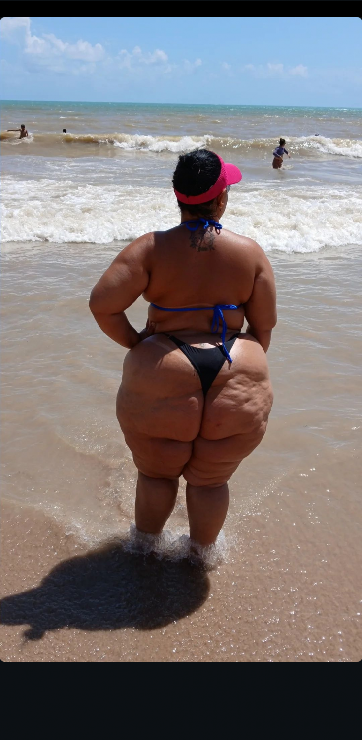 Bbw rabuda grandona, s贸 pra quem gosta 馃い馃い #jhKvC7Ug