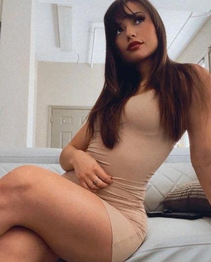 25 year old Bella escort in Orange county #tXyCmJu5
