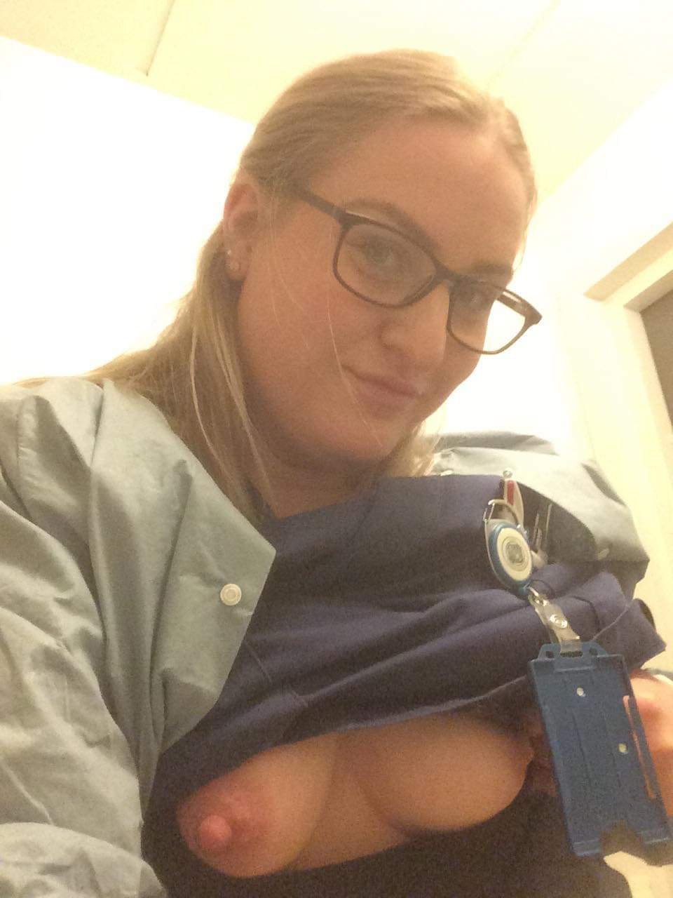 Norwegian nurse showing off #w1yYsjkB