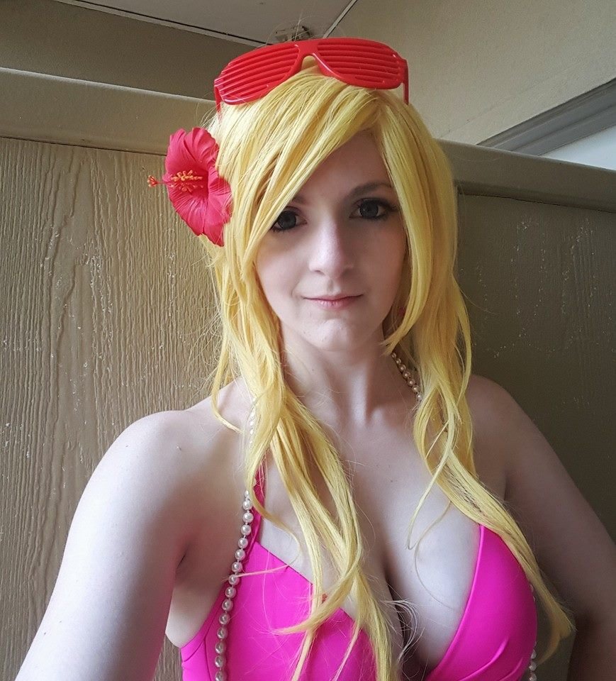 Panty Anarchy bikini cosplayer needs tributes #KCeAUjg2