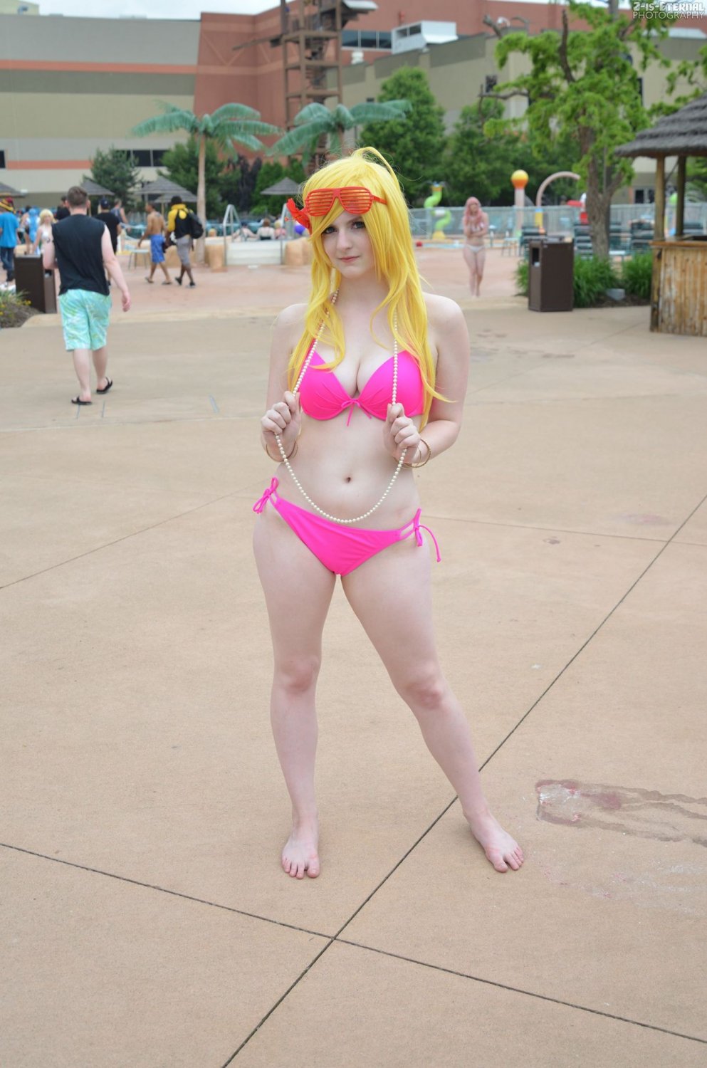 Panty Anarchy bikini cosplayer needs tributes #sGX52bbM