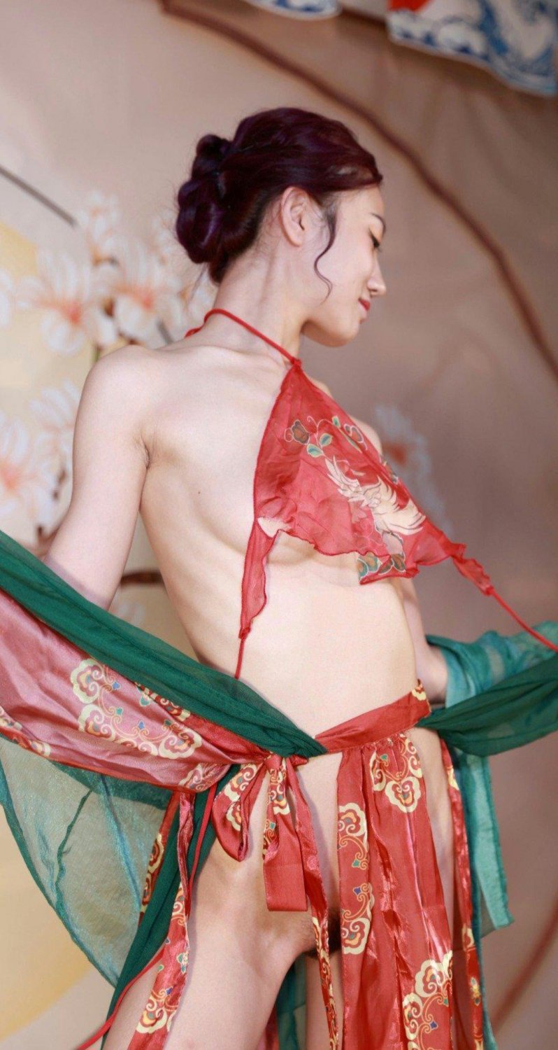 Chinese Model in Sexy Chinese Traditional Lingerie #qQ1AGtr1