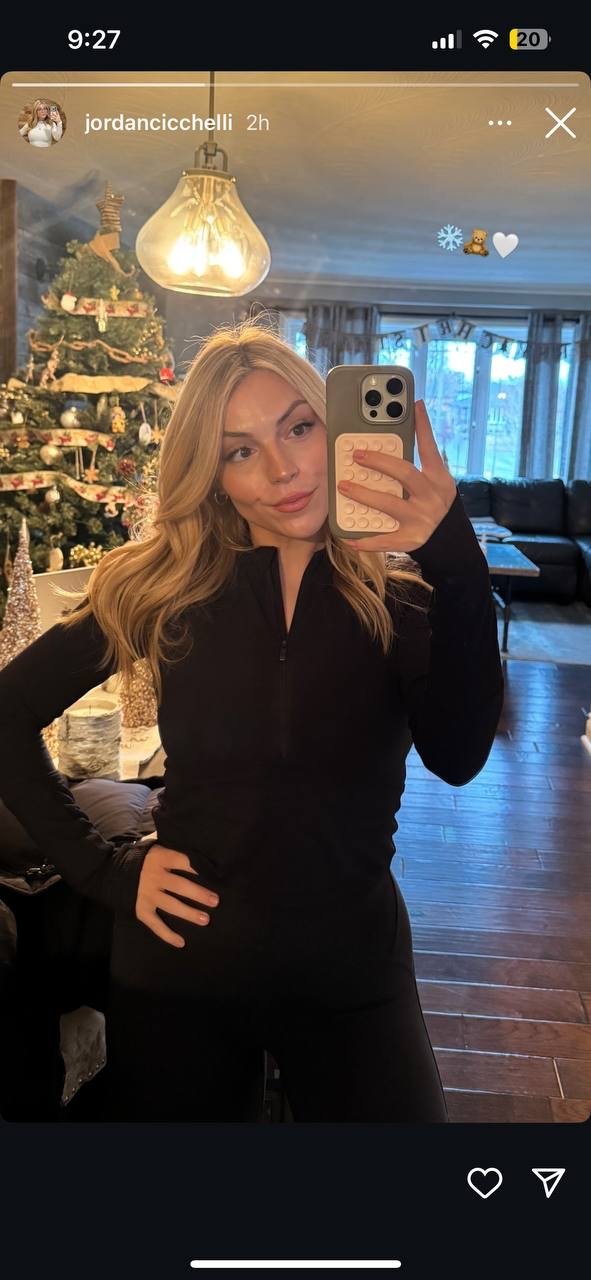 jordan cicchelli (hot sports reporter) dm to chat about her #UoRVMS9S